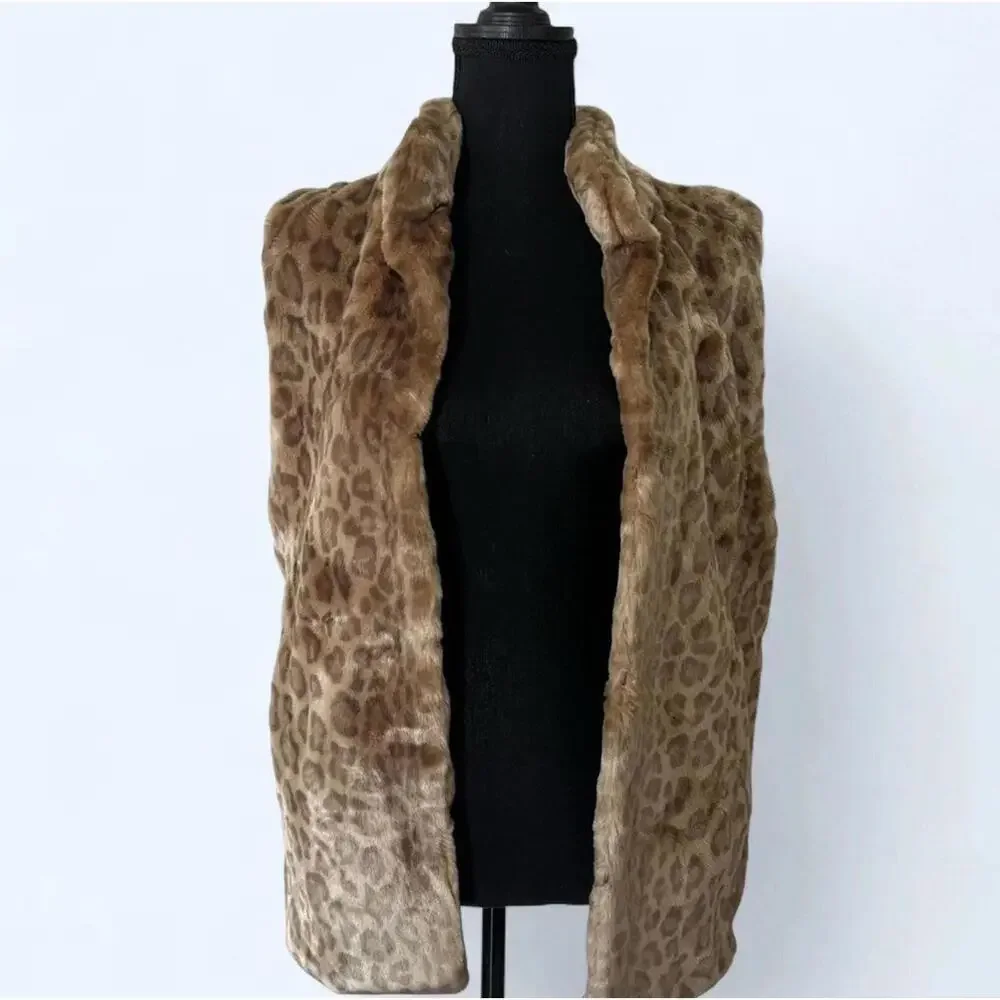 Fabulous Furs - Faux Fur Vest - Picture 6 of 9